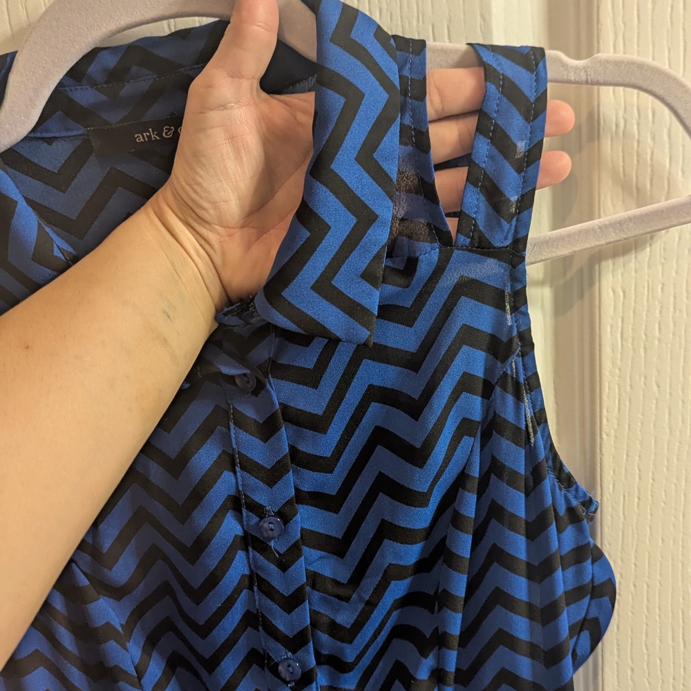 Ark & Co Blue and Black Zigzag Midi Dress - Picture 5 of 7